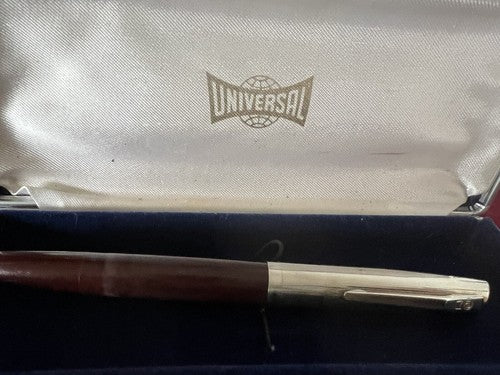 🔴 UNIVERSAL PISTON Füllfederhalter, bordeauxroter Korpus, schreibt Vintage, 1950er Jahre 