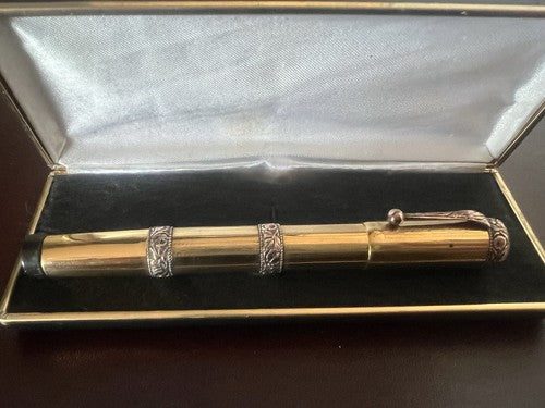 🔴 AMERIKA penna stilografica retrattile con bassorilievi pen ORO scrive vintage