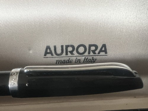 Aurora Stylo-Plume Sphère Style Noire Avec Profils Chrome Écrit 