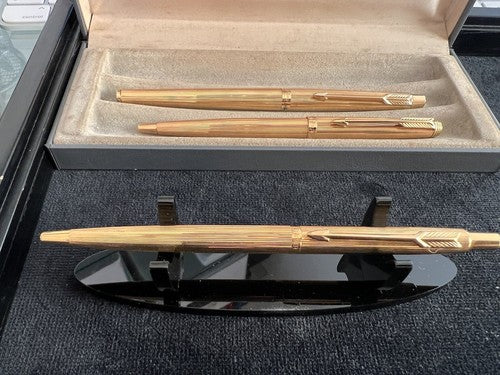 PARKER 180 Gold Plated Fountain Pen And 2 Ballpoint Pens Write
