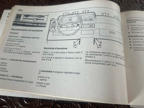 Volkswagen Jetta Booklet Car Use Maintenance Italian Original Vintage