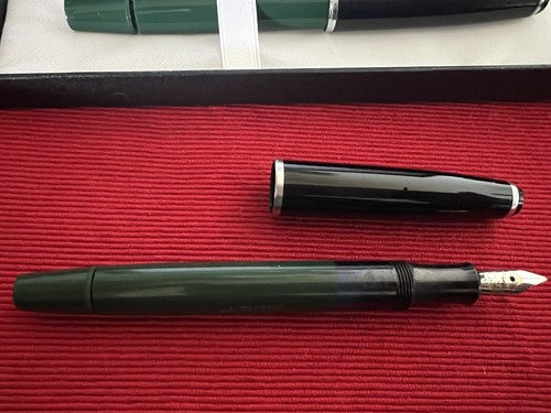 🔴 ERO penne stilografiche MINOR verde nere a PISTONE scrive vintage