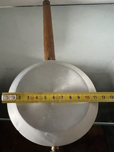 Pendeluhr aus Aluminium mit Holzstange und Stiften, Vintage 
