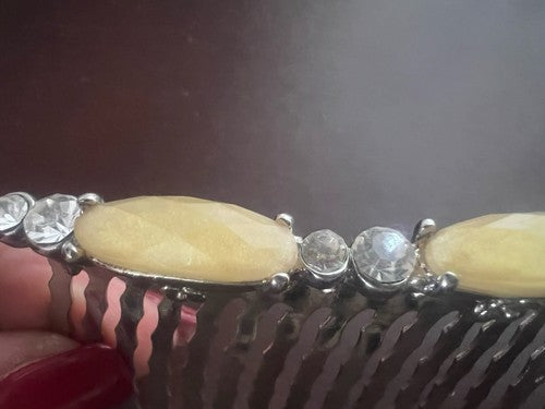 Verschluss Petitnessa aus Metall, silberfarbene Verzierungen, Steine, Originalkunst. Art Deco ' 