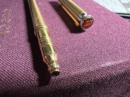 🔴 GUCCI penna sfera dorata guillocchè mini da borsa RARA vintage