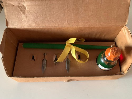 🔴 CAMPO MARZIO Holzfüller mit fluoreszierender roter Tinte 