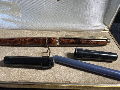 Columbus Pen Fountain Pen IN Hairspray Marbled Cartridge Marking Box
