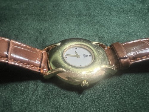 Fendi Montre Homme Femme Plaqué Or 400J Quartz Saphir Cabouchon 37 MM