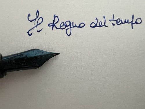 🔴 MONTEVERDE penna stilografica lacca nera Invincia pennino M scrive come nuova