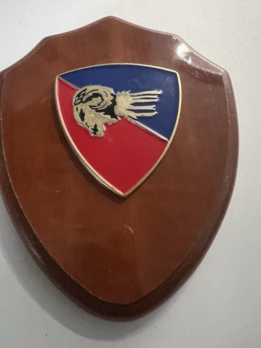 Crest Génie Ariete Bouclier Bois Poli Avec Métal Et Vernis Hauteur 15