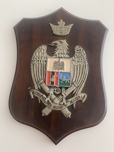 🔴 Militärwappen des 48. Militärregiments: Adler mit Krone, Vintage-Holzschild 