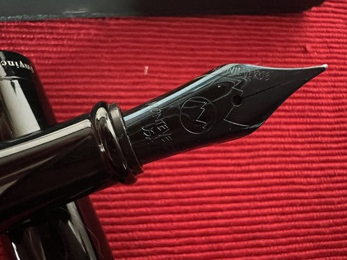 Monteverde Stylo-Plume Stylo à Plume Laque Noire Invincia M Écrit Que Nouvelle 