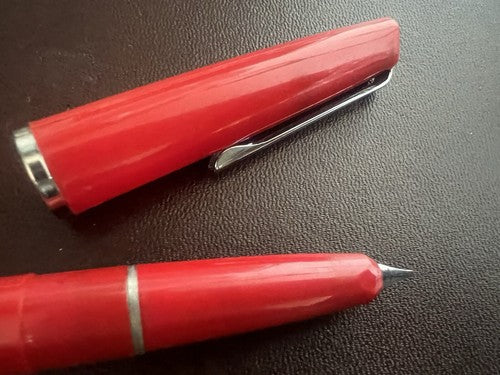 Auretta Pen Fountain Pen By Aurora Red And Cartridges Vintage 1970