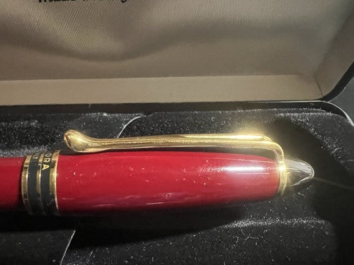 Aurora Stylo-Plume Sphère Ipsilon Rouge Bordeaux Profils Or Écrit Avec Trousse 