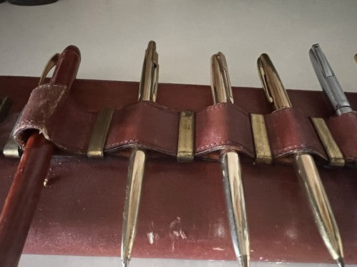 Etienne Aigner Porte-Stylo de Bureau Mur Cuir Fer Cheval Vintage 