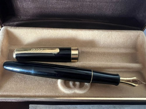 Gucci Stylo-Plume Stylo à Plume Résine Noire A Cartouche M Trousse Garantie