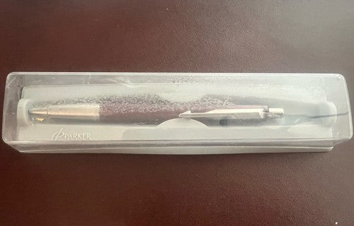 🔴 PARKER Vector Kugelschreiber, rot, mit einziehbarer Schreibspitze und Federmäppchen 