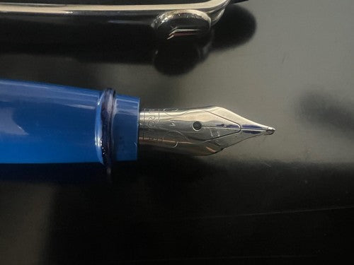 Aurora Pen Fountain Pen Ipsilon Arrows Tricolori Brooch Cartridges Box