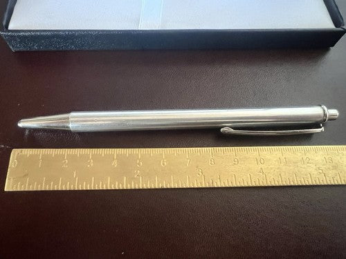 🔴 Kugelschreiber aus 925er Sterlingsilber, satiniert, glänzende Konturen, Druckknopf 21 