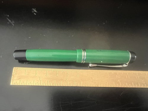 Stylo-Plume Stylo à Plume Vert Profiles Chrome Piston Bouton Écrit Vintage '40 