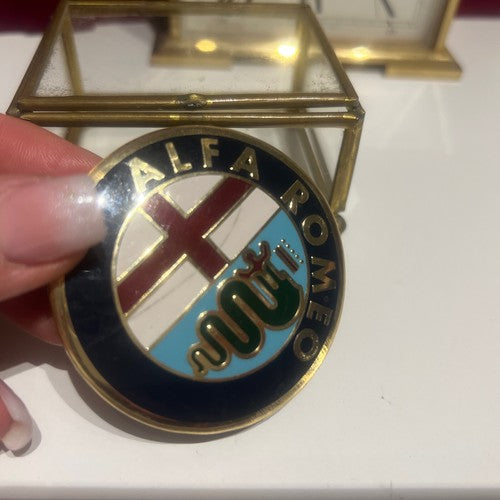 Original Alfa Romeo Alfetta Wappen-Emblem-Logo-Plakette 
