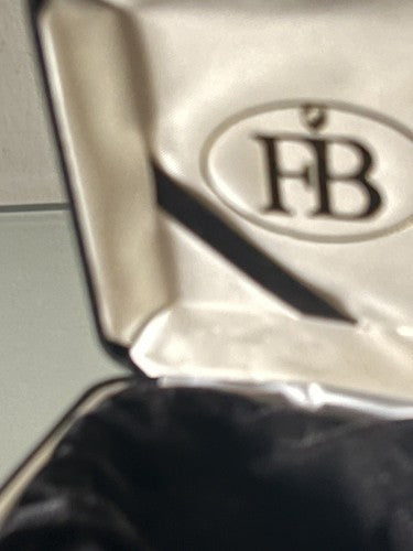 🔴 FB scatola accendino floccato nero misura interna ovale 8x4,8 cm