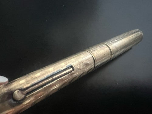 🔴 Vintage SCRIVE Hebel-Füllfederhalter aus ziseliertem Messing aus den 1920er Jahren 