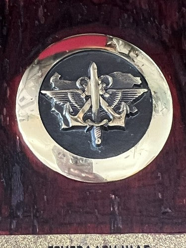 Crest Marine Russe Bouclier Bois en Laiton Mur Vintage Hauteur 11 Centimètres