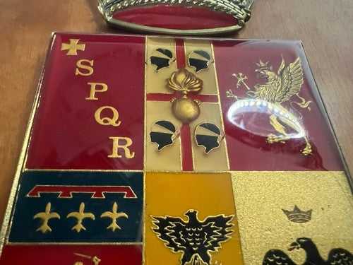 🔴 Wappen der Zentralen Militärregion, Schild aus poliertem Holz und Metall, Höhe 23