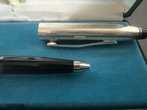 🔴 CROSS Chrom-Kugelschreiber mit Schnappkappe, Etui und Anleitung B 