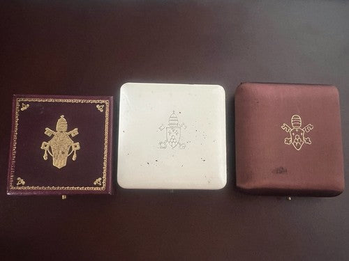 🔴 VATICANO scatole monete medaglie pelle stemma papi astucci custodie lotto 3