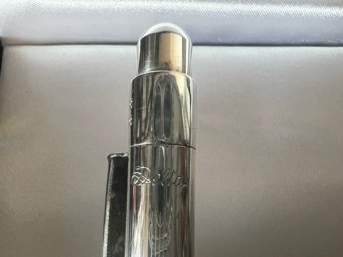 Delta Stylo-Plume Sphère Plaqué Argent Sainte Marguerite Bouton Snap Écrit