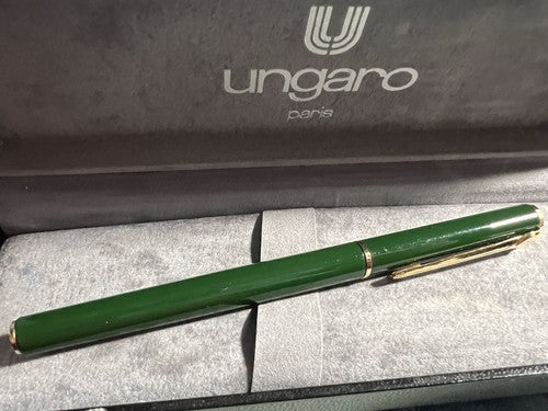 Ungaro Stylo-Plume Stylo à Plume Laque Vert Anglais A Cartouche Écrit Avec Box