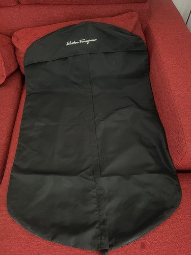 🔴 SALVATORE FERRAGAMO sacca anti polvere porta abito, giacche in tessuto nero