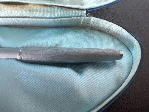 Aurora Stylo-Plume Sphère Satin Chrome Écrit Avec Trousse Vintage