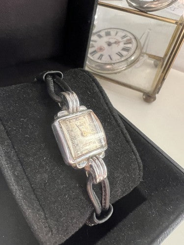 🔴 VENUS HAND-WINDING watch for women, miniature case, vintage leather bracelet 