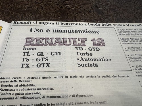 Renault 18 Booklet Car Use and Maintenance Vintage Original Italian