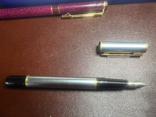 Waterman Füllfederhalter Laureat Chrome (M) und Kugelschreiber Rot 