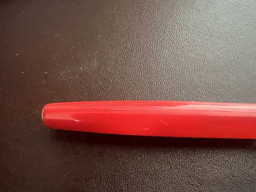 Auretta Stylo-Plume Stylo à Plume von Aurora Rouge und Cartouches Vintage 1970 