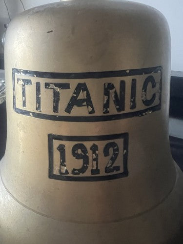 Titanic-Boot aus Messing von Red Bell, Baujahr 1912, realistische Größe (L 19 cm, H 22 cm), Gewicht: 1,9 kg 