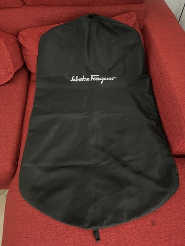 🔴 SALVATORE FERRAGAMO sacca anti polvere porta abito, giacche in tessuto nero