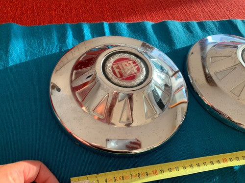 Fiat 124 Sport 2 Boulons Enjoliveurs, Enjoliveurs, Original D’Époque Diam. 21