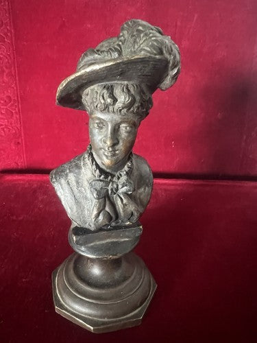 Frau Statue Bronze Wax Zusammengeführt Skulptur Büste Dame Mit Hut L 6 H 14 CM