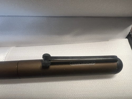 Tout L’Attirail Stylo-Plume Stylo à Plume Laque Marron à Cartouche Iridium M