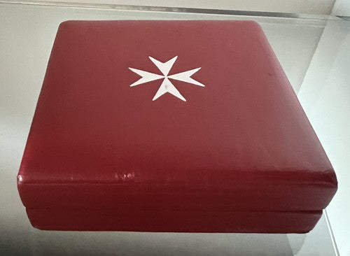 🔴 CROCE MALTA scatola moneta medaglia con storia Madonna Fileremo pelle e seta
