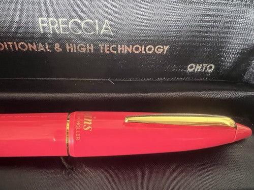 🔴 OHTO penna sfera roller EINS CFR 10 rosa profili dorati scrive con custodia