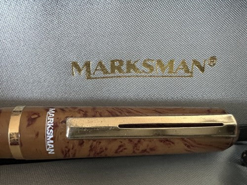 Marksman Stylo-Plume Stylo à Plume Effet Bois A Cartouche Écrit Parfaitement