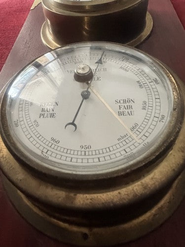 🔴 VEGLIA Wanduhr-Barometer aus Holz und Messing mit Bullauge 