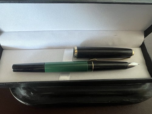 🔴 PELIKAN fountain pen green black MK10 piston writes cap lesion 2 