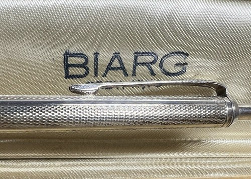 🔴 BIARG Kugelschreiber, Korpus aus 800er Sterlingsilber mit Guilloche-Muster, in Vintage-Box 